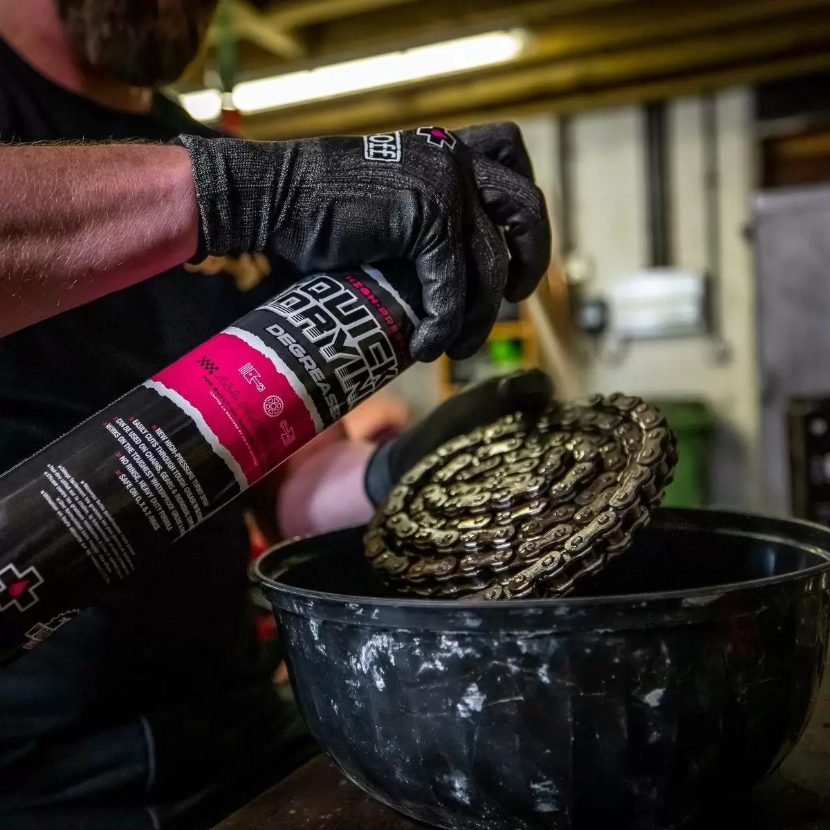 Muc-Off High-Pressure Quick Drying Degreaser - 750ml 4 Muc-Off High-Pressure Quick Drying Degreaser - 750ml - Image 2