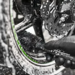 Muc-Off Wheel And Component Brush 11 Muc-Off Wheel And Component Brush -Motorcycle Riding Equipment Store 371 05 jpg