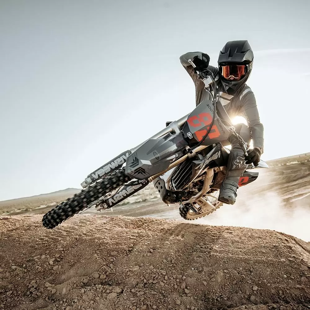 100% Armega Goggles Falcon 5 / HiPER Red Mirror Lens 9 100% Armega Goggles Falcon 5 / HiPER Red Mirror Lens - Image 7