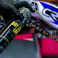 Muc-Off Dry Weather Chain Lube 400ml -Motorcycle Riding Equipment Store 649 06 jpg