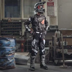 UFO Adrenaline Slim Black Motocross Kit Combo 9 UFO Adrenaline Slim Black Motocross Kit Combo -Motorcycle Riding Equipment Store mg04488k 03 1 jpg